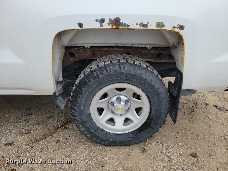 image for item NO9786 2017 Chevrolet Silverado 1500 Double Cab pickup truck