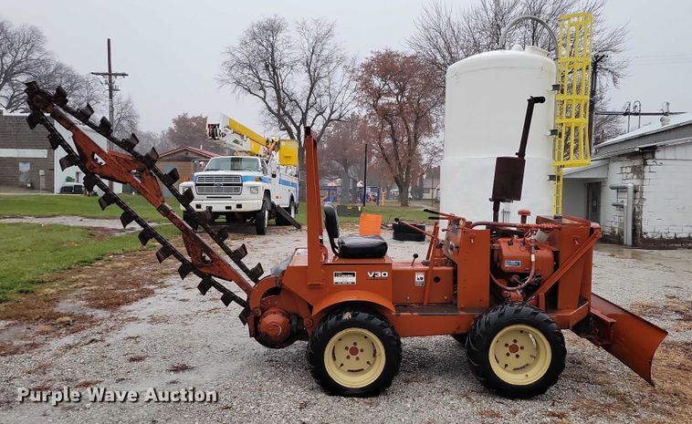 image for item NO9797 Ditch Witch V30 trencher