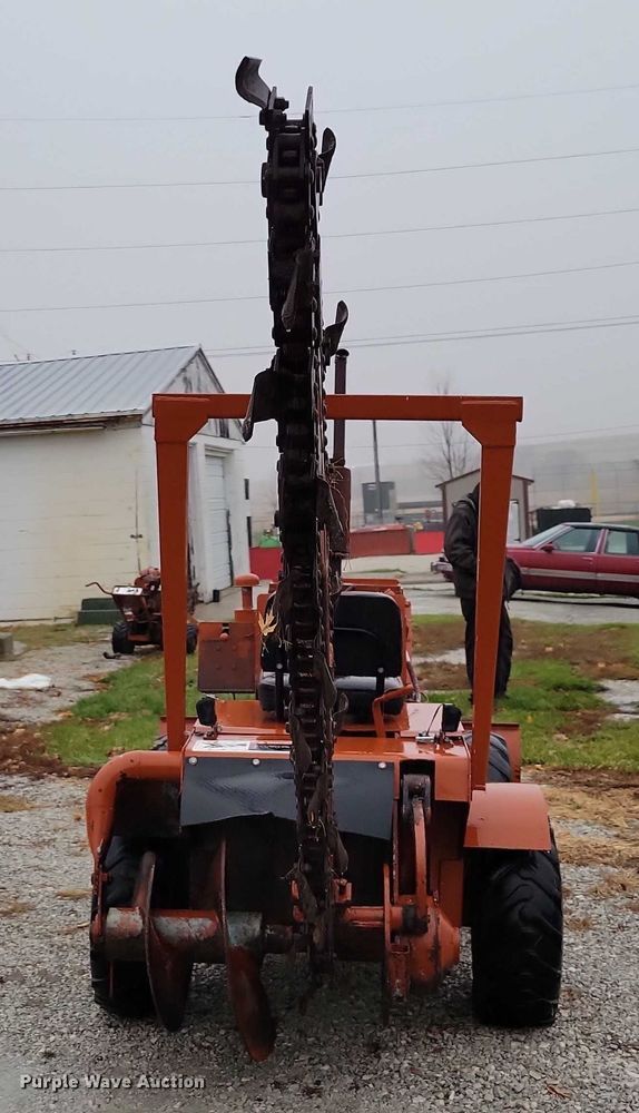 image for item NO9797 Ditch Witch V30 trencher