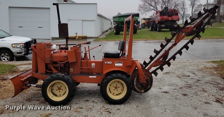 image for item NO9797 Ditch Witch V30 trencher