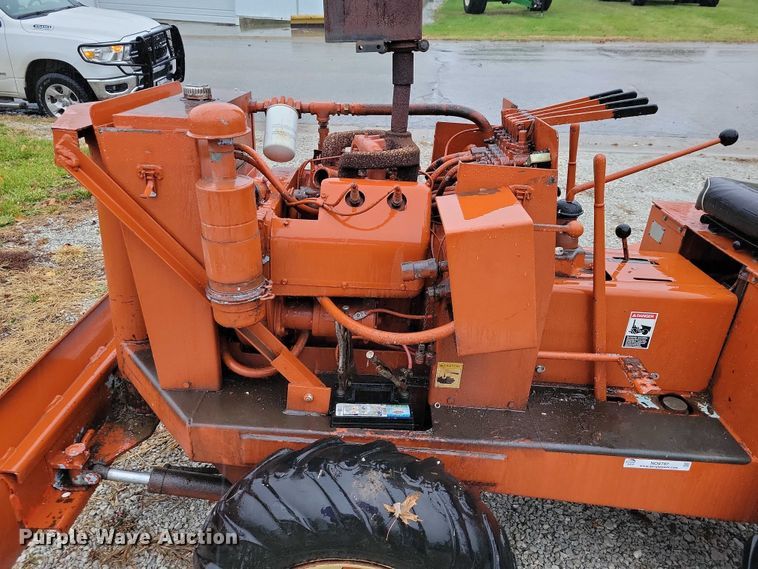 image for item NO9797 Ditch Witch V30 trencher