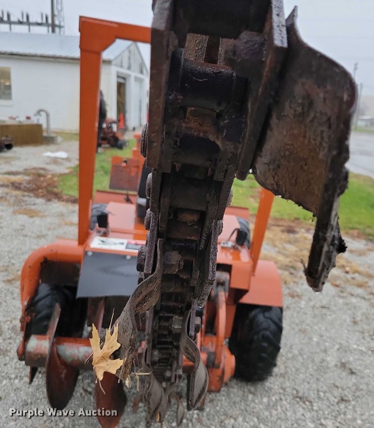 image for item NO9797 Ditch Witch V30 trencher