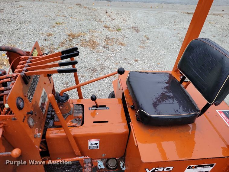 image for item NO9797 Ditch Witch V30 trencher