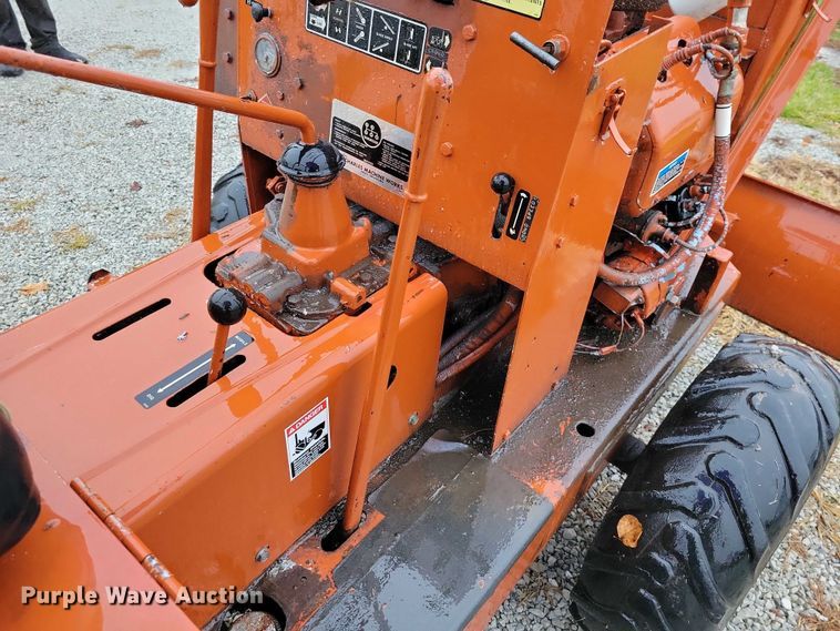 image for item NO9797 Ditch Witch V30 trencher