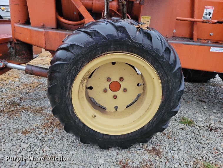 image for item NO9797 Ditch Witch V30 trencher