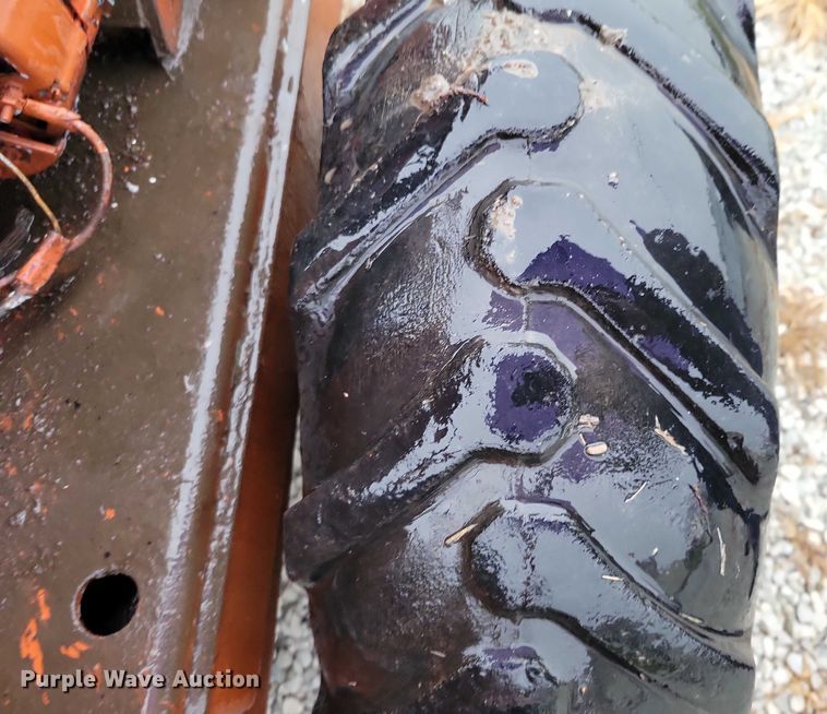 image for item NO9797 Ditch Witch V30 trencher