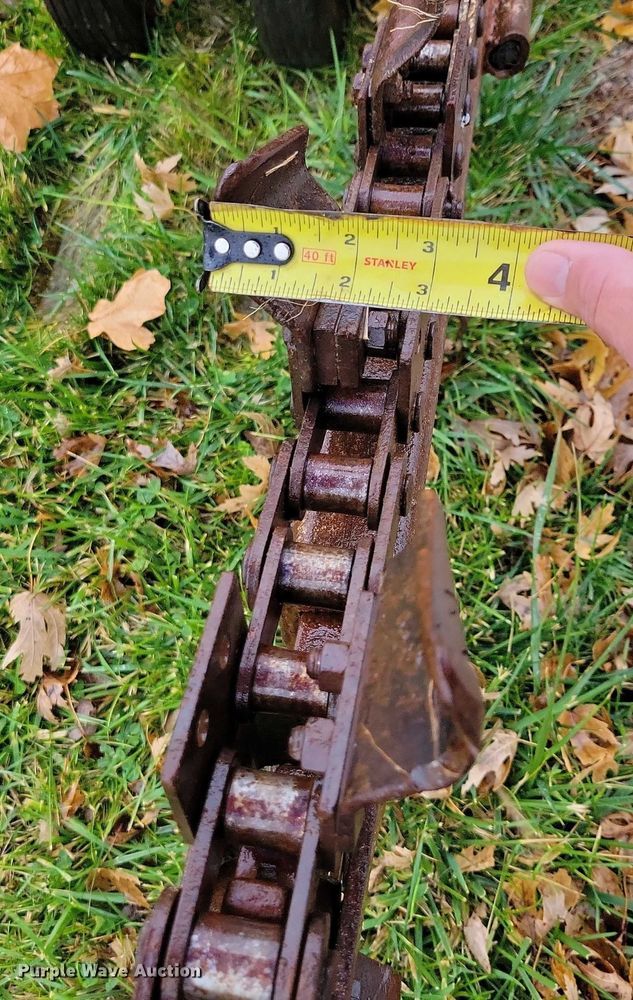 image for item NO9799 Ditch Witch C99 trencher