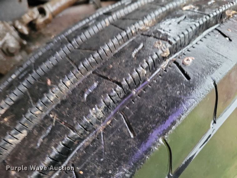 image for item NO9800 2001 International 4700 dump truck