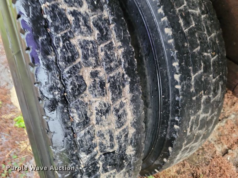 image for item NO9800 2001 International 4700 dump truck