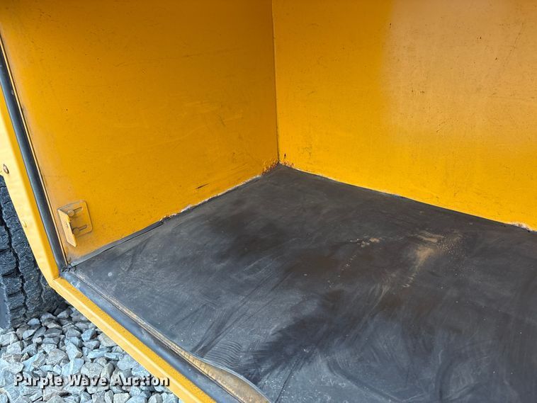 image for item YA1460 2011 IC PB105 school bus