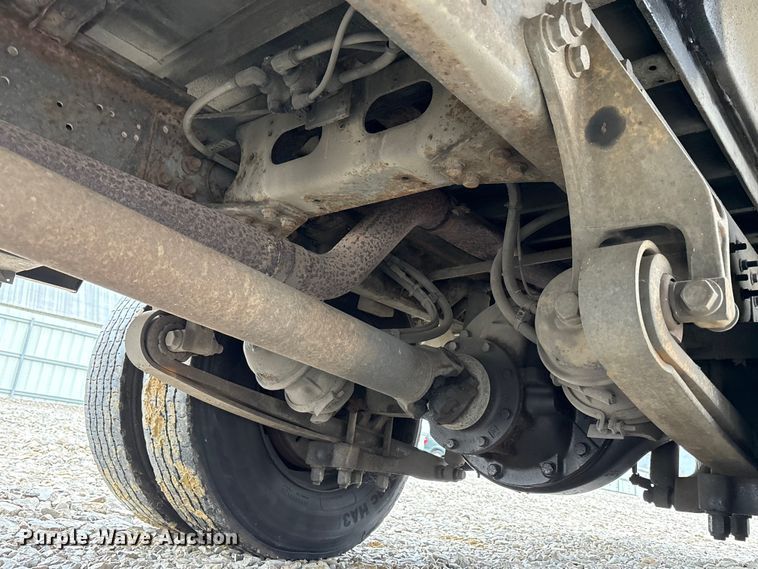 image for item YA1460 2011 IC PB105 school bus