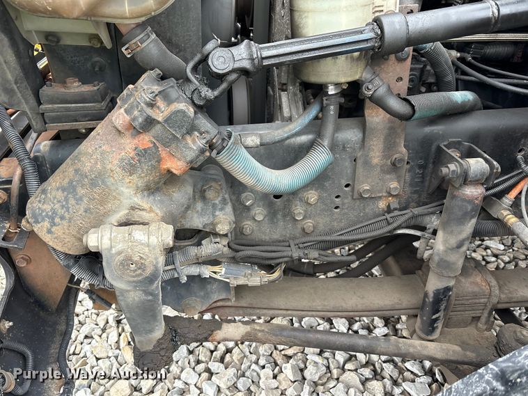 image for item YA1460 2011 IC PB105 school bus