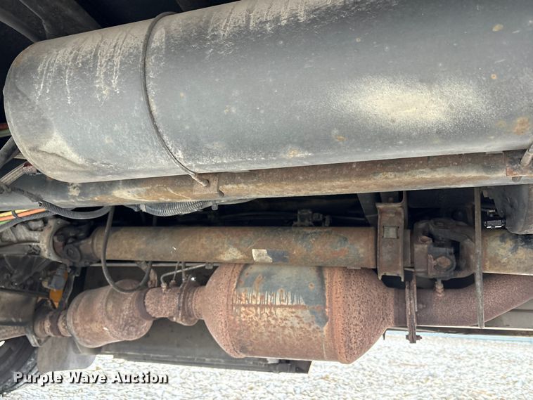 image for item YA1460 2011 IC PB105 school bus