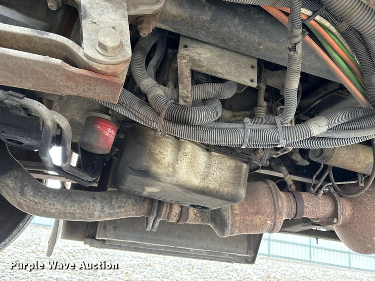 image for item YA1460 2011 IC PB105 school bus