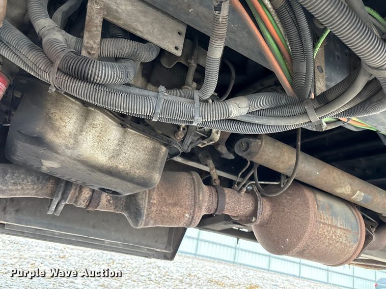 image for item YA1460 2011 IC PB105 school bus