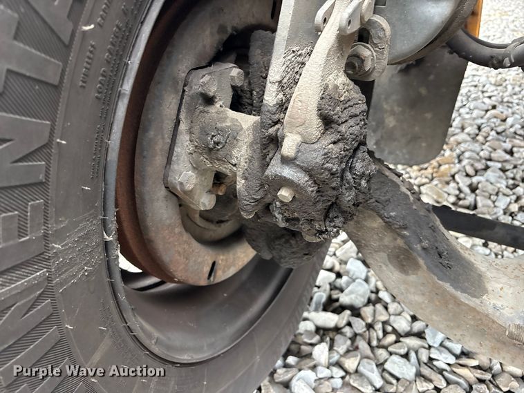 image for item YA1460 2011 IC PB105 school bus