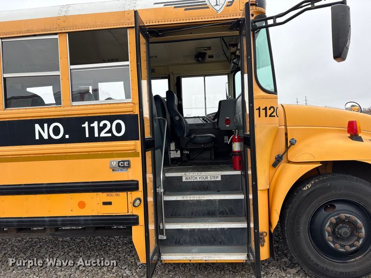 image for item YA1460 2011 IC PB105 school bus