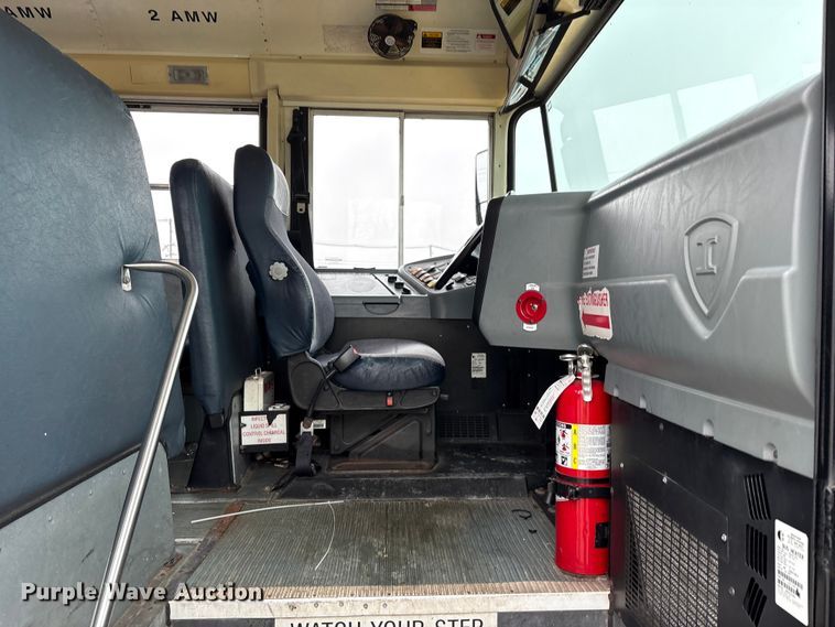 image for item YA1460 2011 IC PB105 school bus