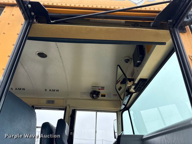 image for item YA1460 2011 IC PB105 school bus