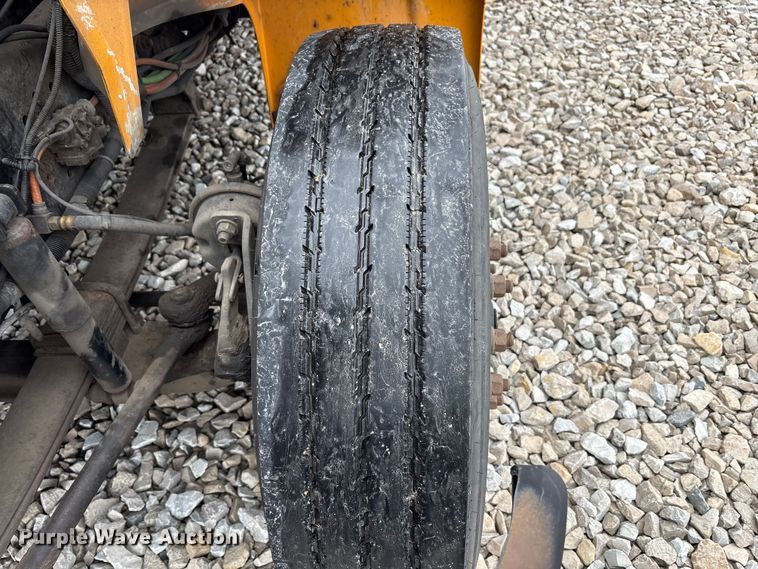 image for item YA1460 2011 IC PB105 school bus