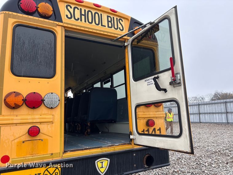 image for item YA1461 2011 IC PB105 school bus