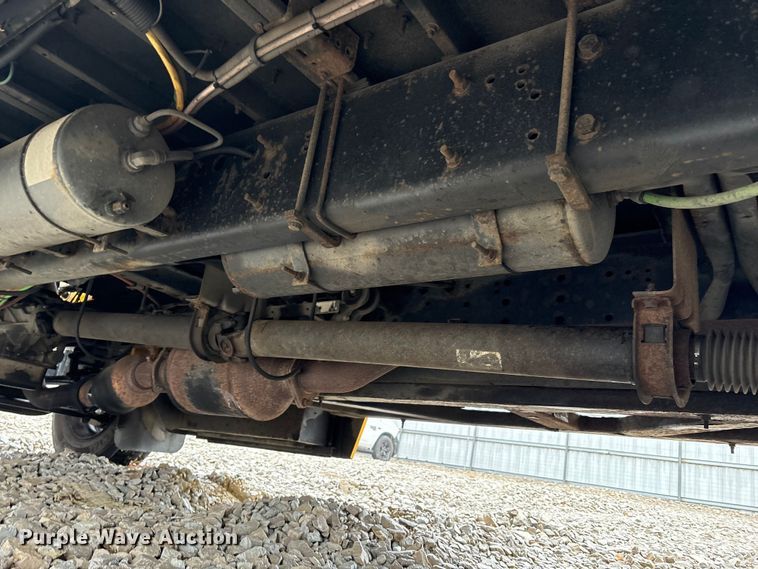 image for item YA1461 2011 IC PB105 school bus