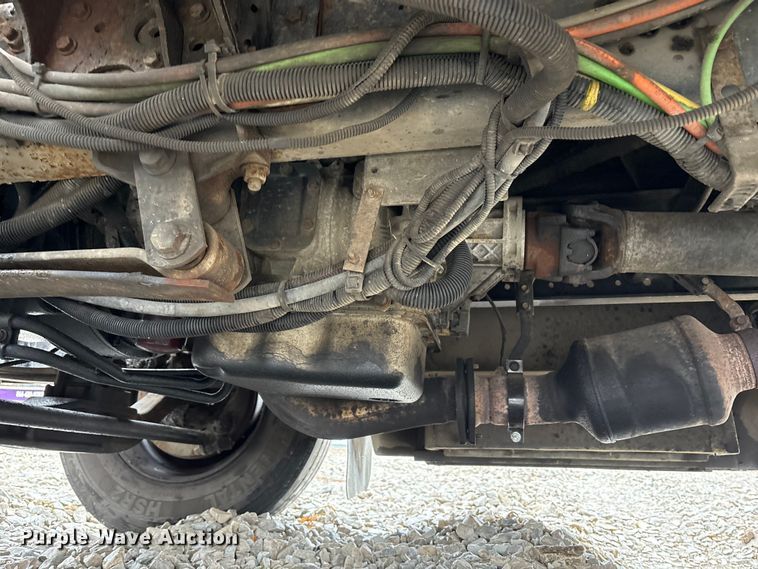 image for item YA1461 2011 IC PB105 school bus