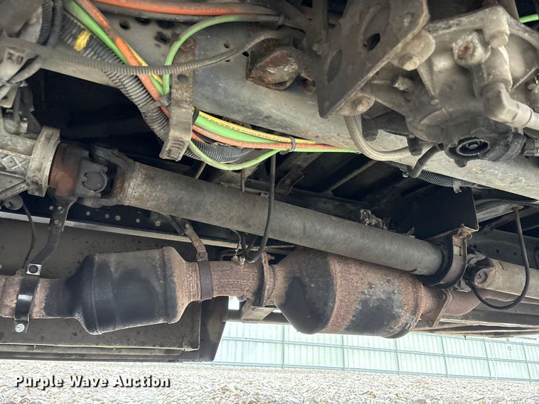 image for item YA1461 2011 IC PB105 school bus