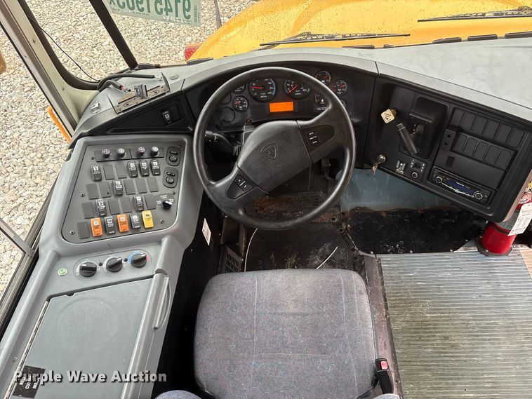 image for item YA1461 2011 IC PB105 school bus