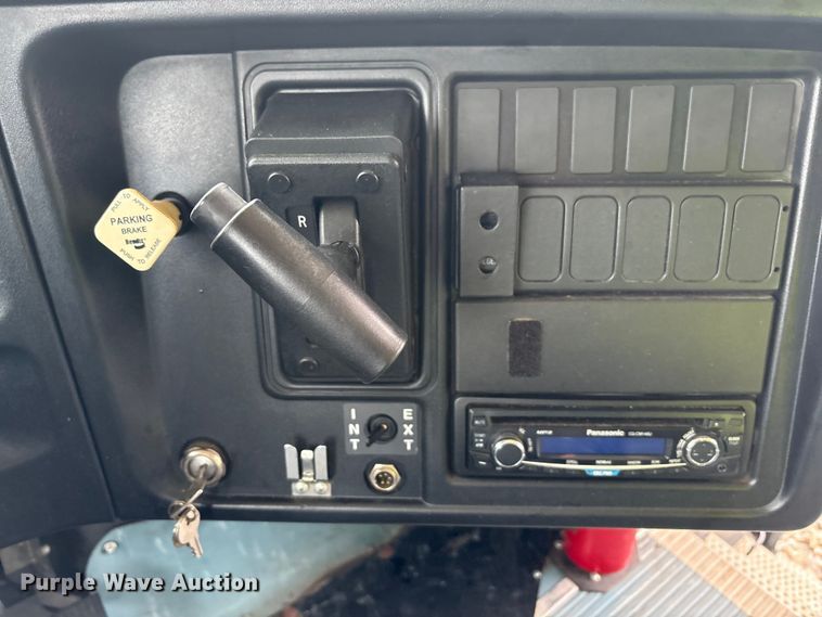 image for item YA1461 2011 IC PB105 school bus