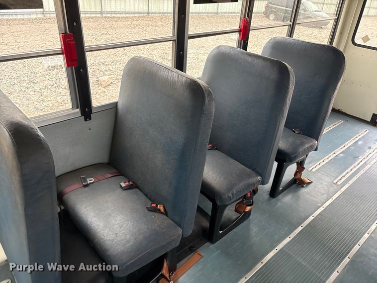 image for item YA1461 2011 IC PB105 school bus