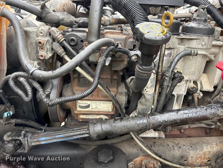 image for item YA1461 2011 IC PB105 school bus