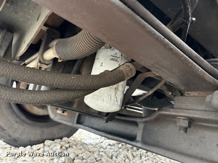 image for item YA1461 2011 IC PB105 school bus