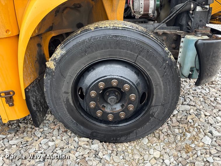 image for item YA1461 2011 IC PB105 school bus