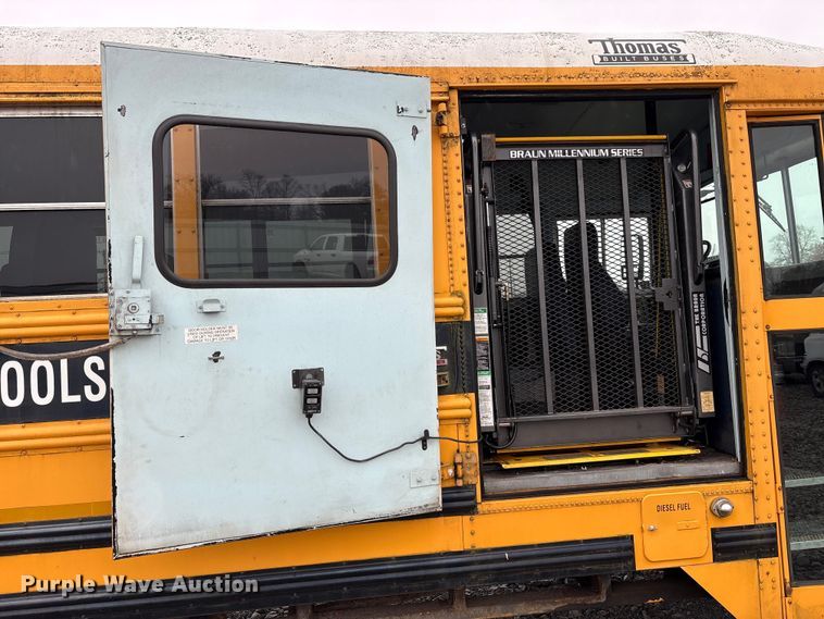 image for item YA1462 2008 Freightliner FS65 school bus