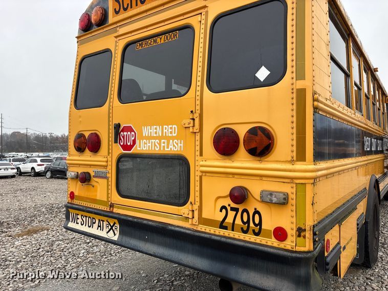 image for item YA1462 2008 Freightliner FS65 school bus