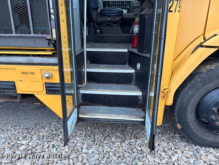 image for item YA1462 2008 Freightliner FS65 school bus