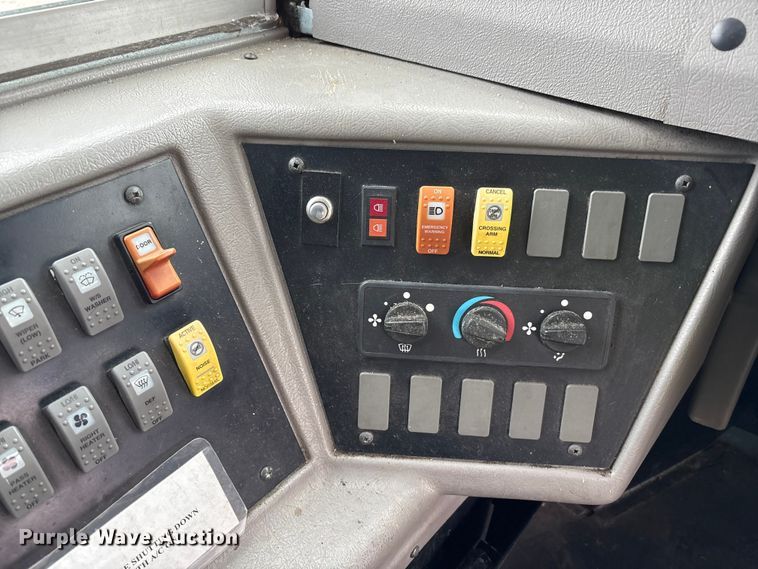 image for item YA1462 2008 Freightliner FS65 school bus