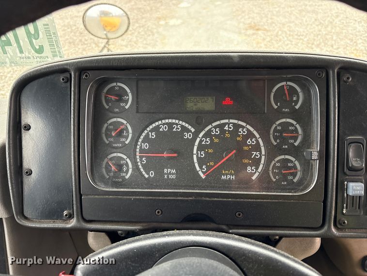 image for item YA1462 2008 Freightliner FS65 school bus