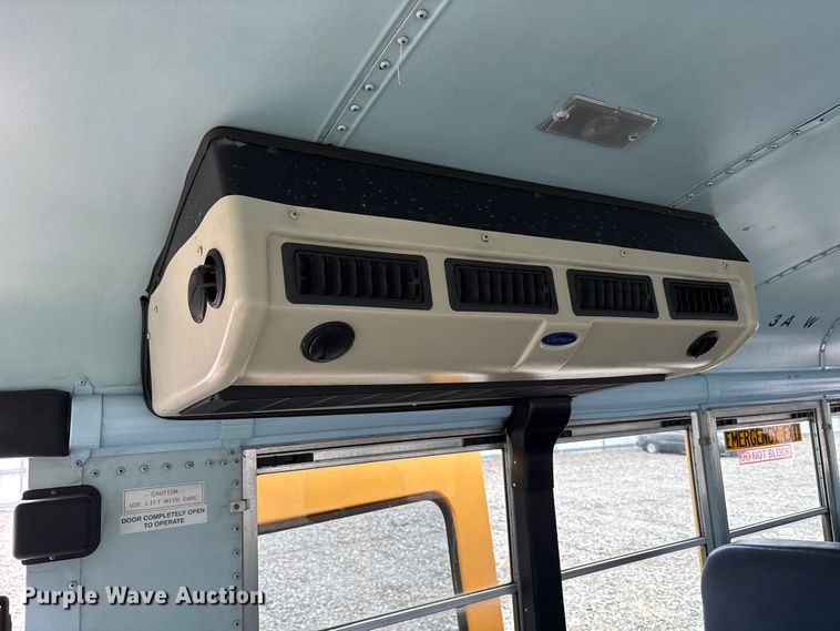 image for item YA1462 2008 Freightliner FS65 school bus