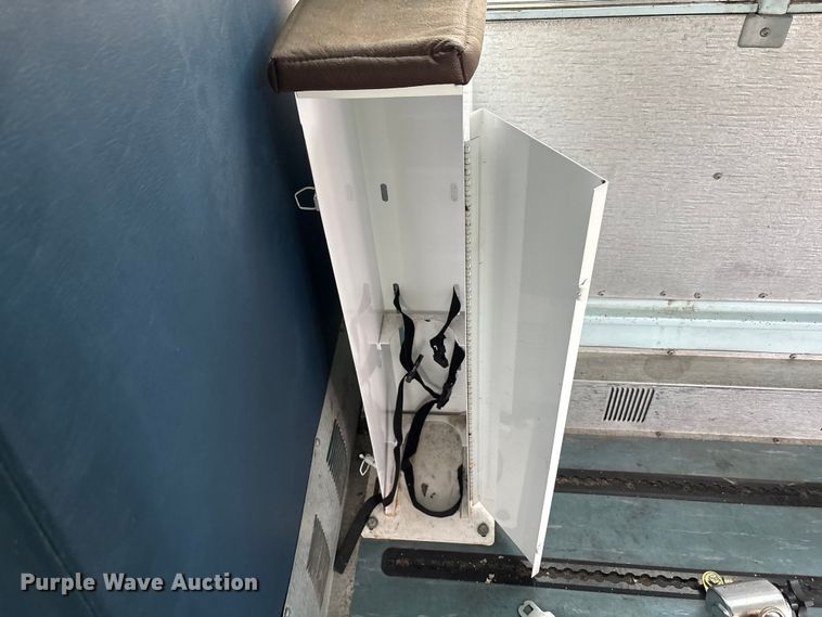 image for item YA1462 2008 Freightliner FS65 school bus