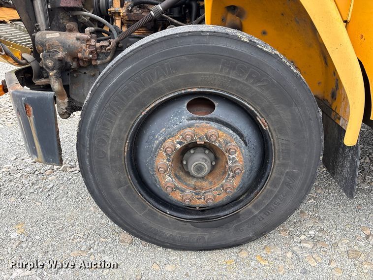 image for item YA1462 2008 Freightliner FS65 school bus