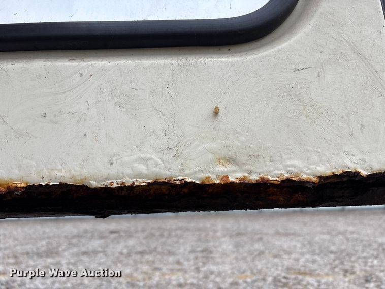 image for item YA1463 2009 IC PB105 school bus