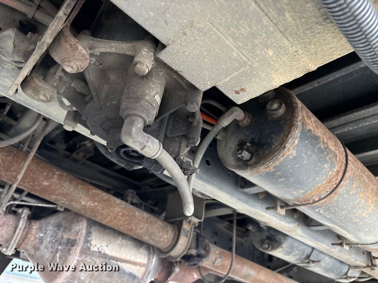 image for item YA1463 2009 IC PB105 school bus