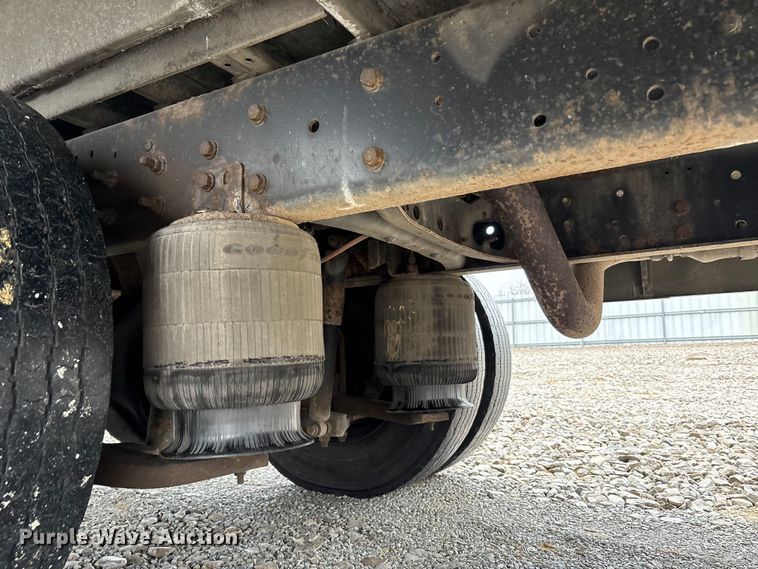 image for item YA1463 2009 IC PB105 school bus