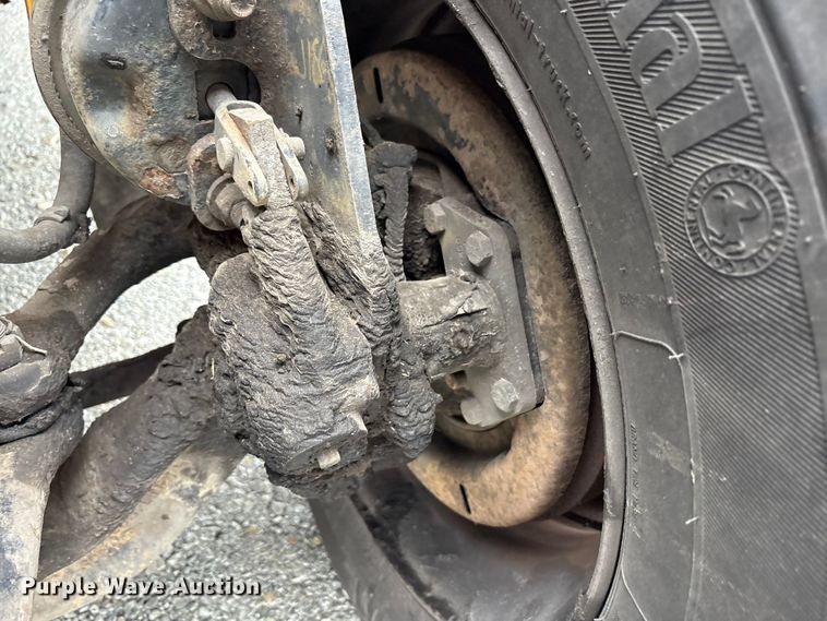 image for item YA1463 2009 IC PB105 school bus