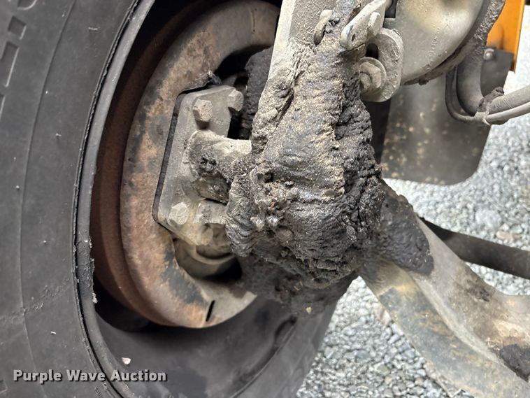 image for item YA1463 2009 IC PB105 school bus