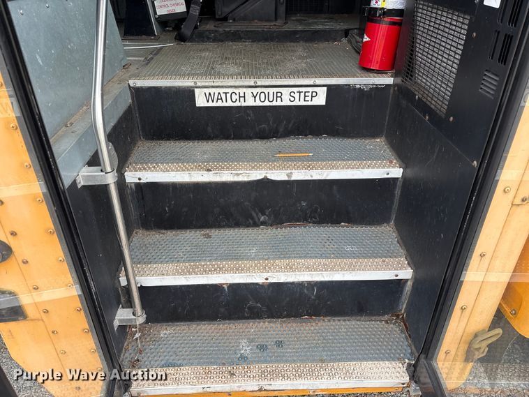 image for item YA1463 2009 IC PB105 school bus