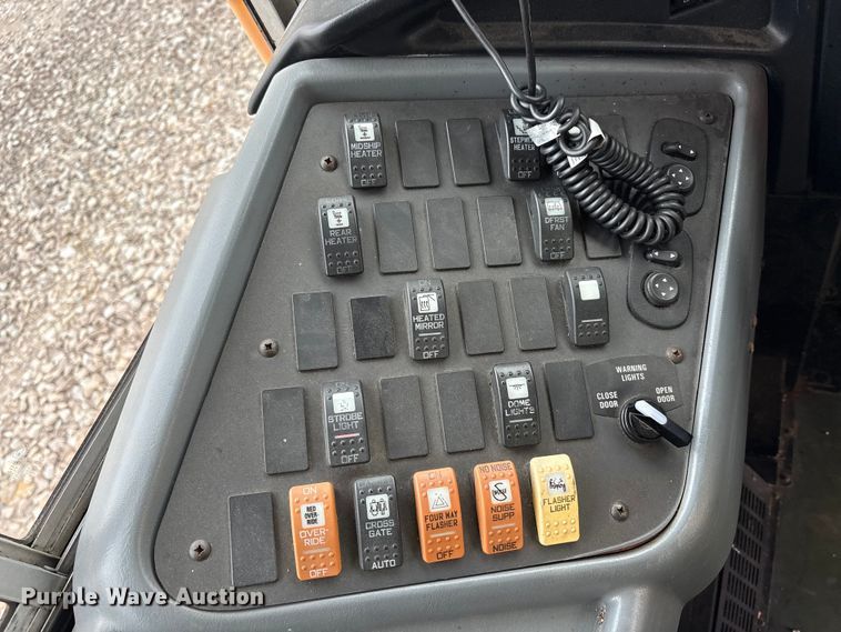 image for item YA1463 2009 IC PB105 school bus