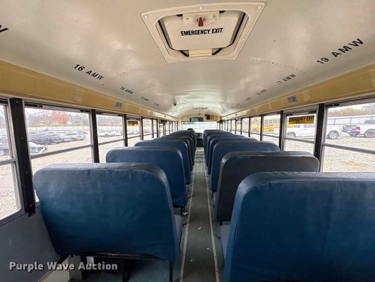 image for item YA1463 2009 IC PB105 school bus